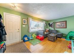 1101 40 Street SE Calgary, AB T2A 1J7