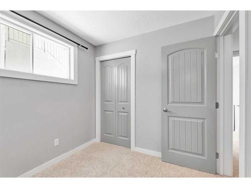 1801B 41 Street Nw, Calgary, AB - Indoor