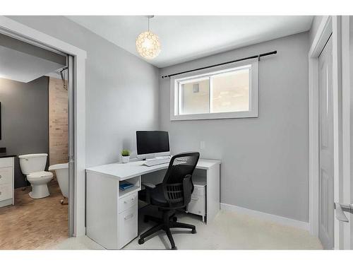 1801B 41 Street Nw, Calgary, AB - Indoor Photo Showing Office