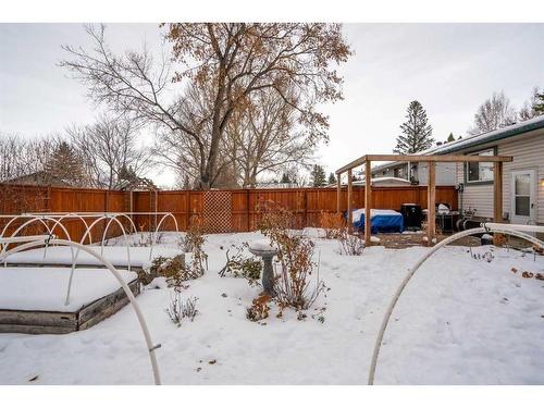 432 Lynnover Way Se, Calgary, AB - Outdoor