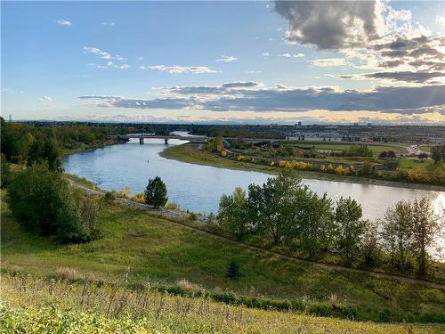 432 Lynnover Way Se, Calgary, AB - Outdoor With Body Of Water With View