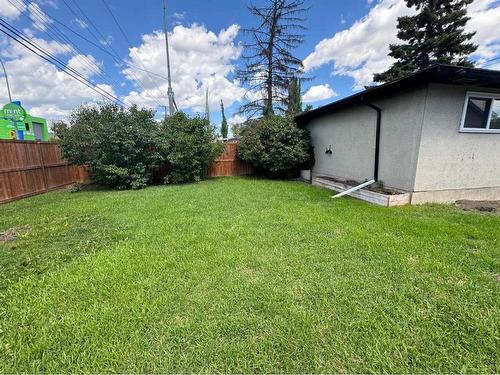 211 99 Avenue Se, Calgary, AB - Outdoor