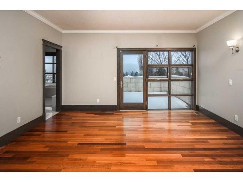 3524 8 Avenue Nw, Calgary, AB - Indoor Photo Showing Other Room