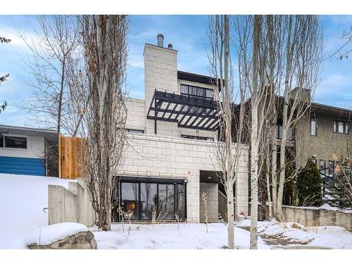 3524 8 Avenue Nw, Calgary, AB - Outdoor