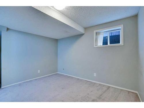 71 Mt Aberdeen Link Se, Calgary, AB - Indoor Photo Showing Other Room