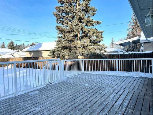 231 4 Avenue Se, Three Hills, AB - Outdoor With Deck Patio Veranda