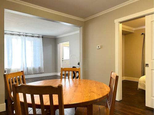 231 4 Avenue Se, Three Hills, AB - Indoor Photo Showing Dining Room