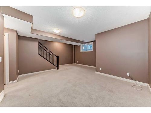 4432 20 Avenue Nw, Calgary, AB - Indoor