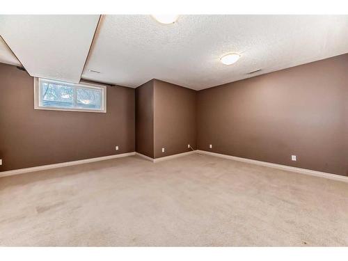 4432 20 Avenue Nw, Calgary, AB - Indoor