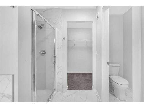 94 Belmont Crescent Sw, Calgary, AB - Indoor Photo Showing Bathroom