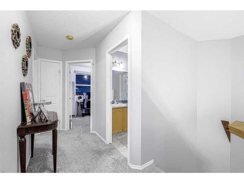 187 Panamount Heights Nw, Calgary, AB - Indoor Photo Showing Other Room