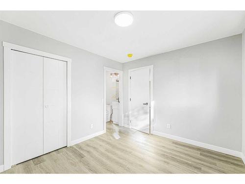 3239 Dovercliffe Road Se, Calgary, AB - Indoor Photo Showing Other Room