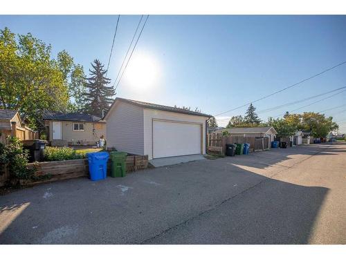 3239 Dovercliffe Road Se, Calgary, AB - Outdoor With Exterior