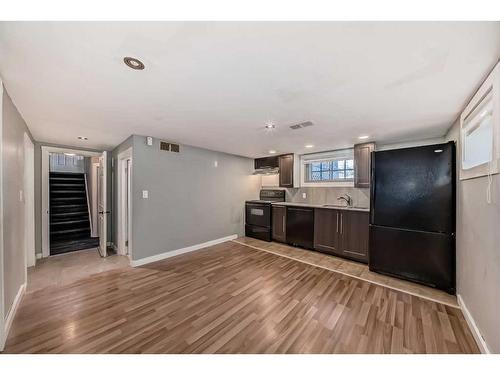 314 33 Avenue Ne, Calgary, AB - Indoor