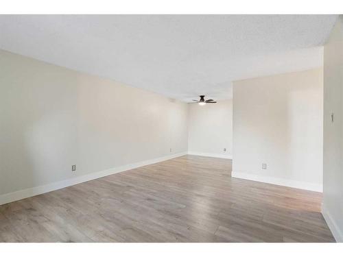 304-30 Mchugh Court Ne, Calgary, AB - Indoor Photo Showing Other Room