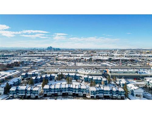 802-919 38 Street Ne, Calgary, AB - Outdoor With View