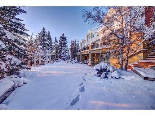 3050 Signal Hill Drive Sw, Calgary, AB - Outdoor