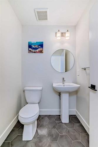 248 Seton Passage Se, Calgary, AB - Indoor Photo Showing Bathroom