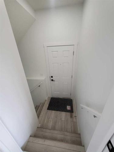 19 Walcrest Row Se, Calgary, AB - Indoor Photo Showing Other Room