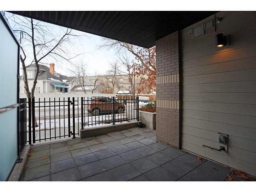 123-823 5 Avenue Nw, Calgary, AB - Outdoor With Deck Patio Veranda With Exterior