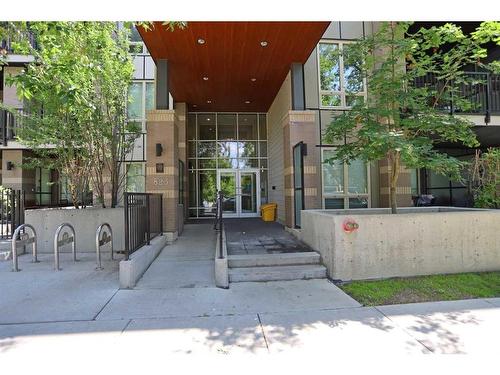 123-823 5 Avenue Nw, Calgary, AB - Outdoor