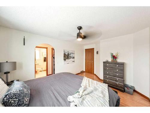 1510 11 Avenue Se, High River, AB - Indoor Photo Showing Bedroom