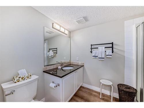 3106-3000 Millrise Point Sw, Calgary, AB - Indoor Photo Showing Bathroom