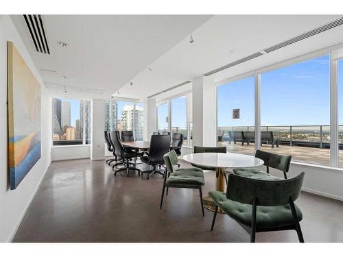 804-615 6 Avenue Se, Calgary, AB - Indoor Photo Showing Dining Room