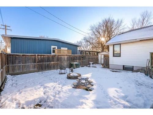 30 4Th Avenue Se, High River, AB - Outdoor