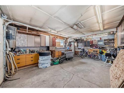 723 Raynard Crescent Se, Calgary, AB - Indoor Photo Showing Garage