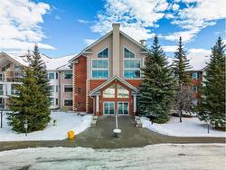 246-6868 Sierra Morena Boulevard SW Calgary, AB T3H 3R6