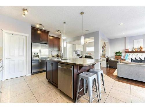 233 Ranch Close, Strathmore, AB - Indoor Photo Showing Kitchen With Upgraded Kitchen