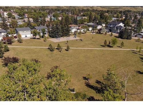 3924 76 Street Nw, Calgary, AB - Outdoor With View