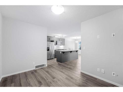 1481 148 Ave Nw, Calgary, AB - Indoor