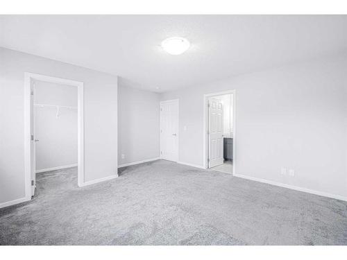 1481 148 Ave Nw, Calgary, AB - Indoor Photo Showing Other Room