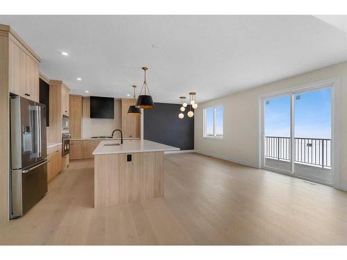 28 North Bridges Glen, Langdon, AB - Indoor Photo Showing Kitchen