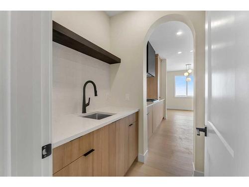 28 North Bridges Glen, Langdon, AB - Indoor Photo Showing Kitchen