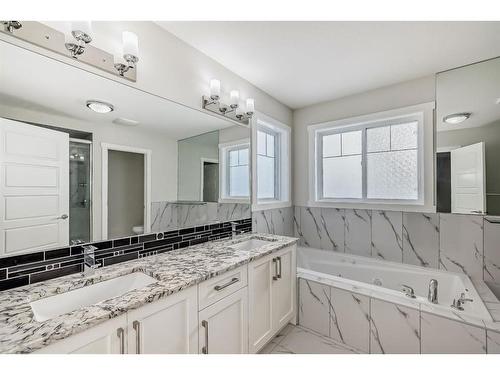 382 Kings Heights Drive Se, Airdrie, AB - Indoor Photo Showing Bathroom