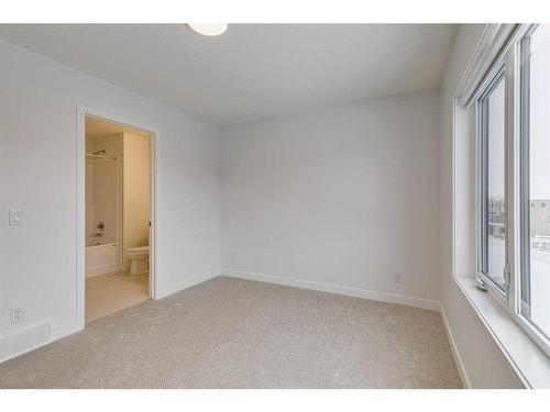 223-8500 19 Avenue Se, Calgary, AB - Indoor Photo Showing Other Room