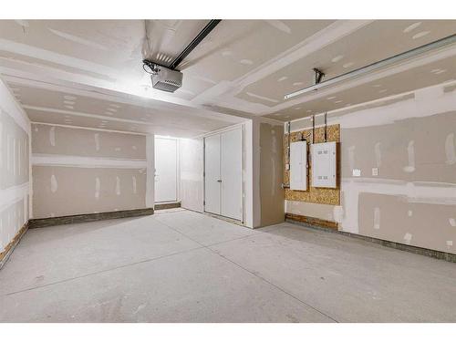 223-8500 19 Avenue Se, Calgary, AB - Indoor Photo Showing Garage