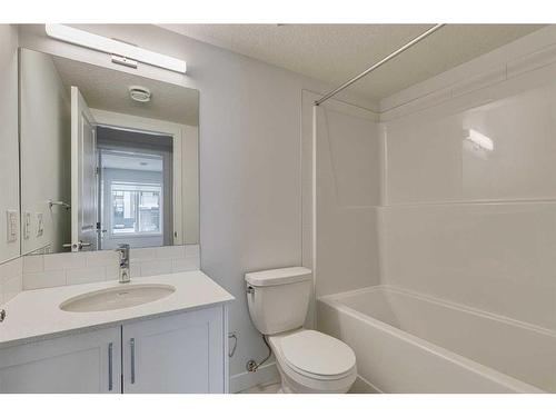 223-8500 19 Avenue Se, Calgary, AB - Indoor Photo Showing Bathroom