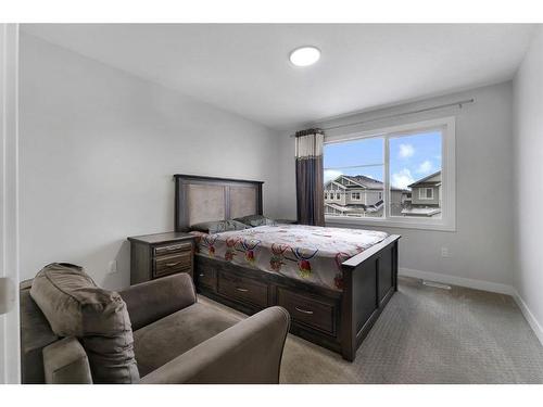 29 South Shore Manor, Chestermere, AB - Indoor Photo Showing Bedroom