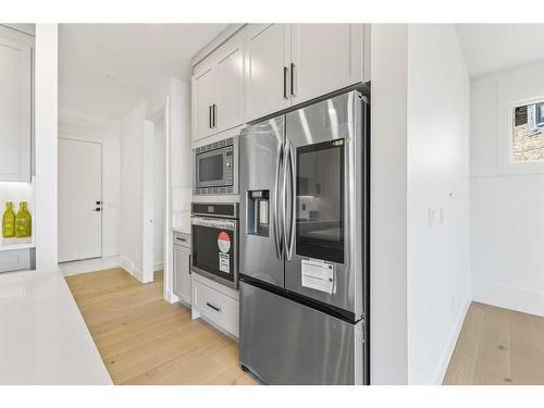 45 Waterford Crescent, Chestermere, AB - Indoor Photo Showing Kitchen