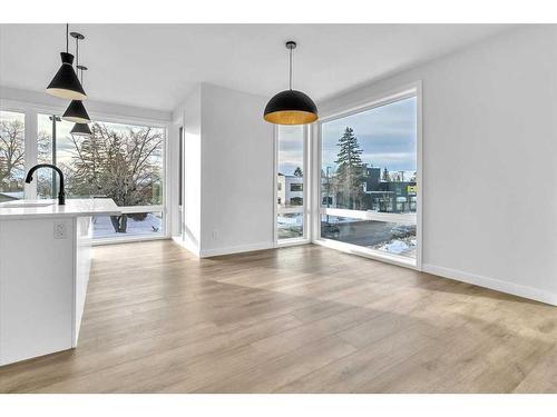 2524 17 Avenue Sw, Calgary, AB - Indoor