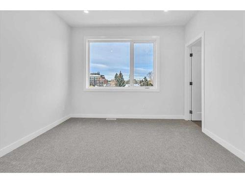 2524 17 Avenue Sw, Calgary, AB - Indoor Photo Showing Other Room