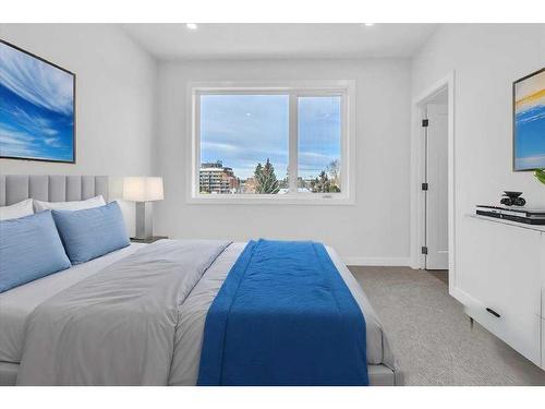 2524 17 Avenue Sw, Calgary, AB - Indoor Photo Showing Bedroom