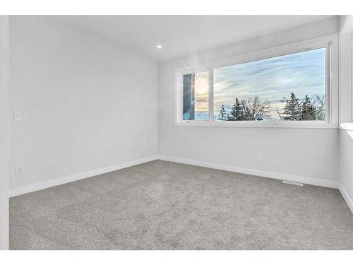 2524 17 Avenue Sw, Calgary, AB - Indoor Photo Showing Other Room