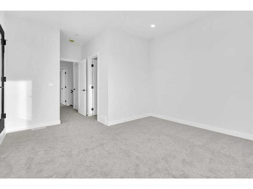 2524 17 Avenue Sw, Calgary, AB - Indoor Photo Showing Other Room