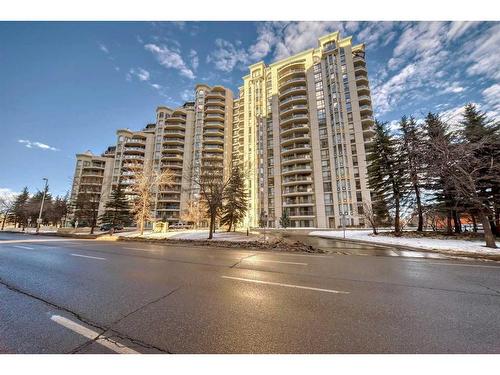 401-1108 6 Avenue Sw, Calgary, AB - Outdoor With Facade