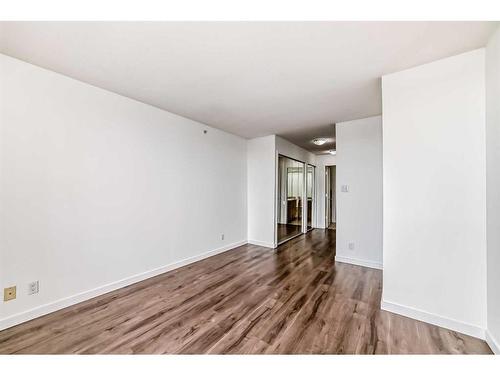 401-1108 6 Avenue Sw, Calgary, AB - Indoor Photo Showing Other Room